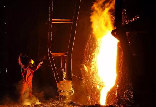 鋼殼(ké)中頻爐(lú)漏爐、穿(chuān)爐事故(gù)預防措(cuò)施